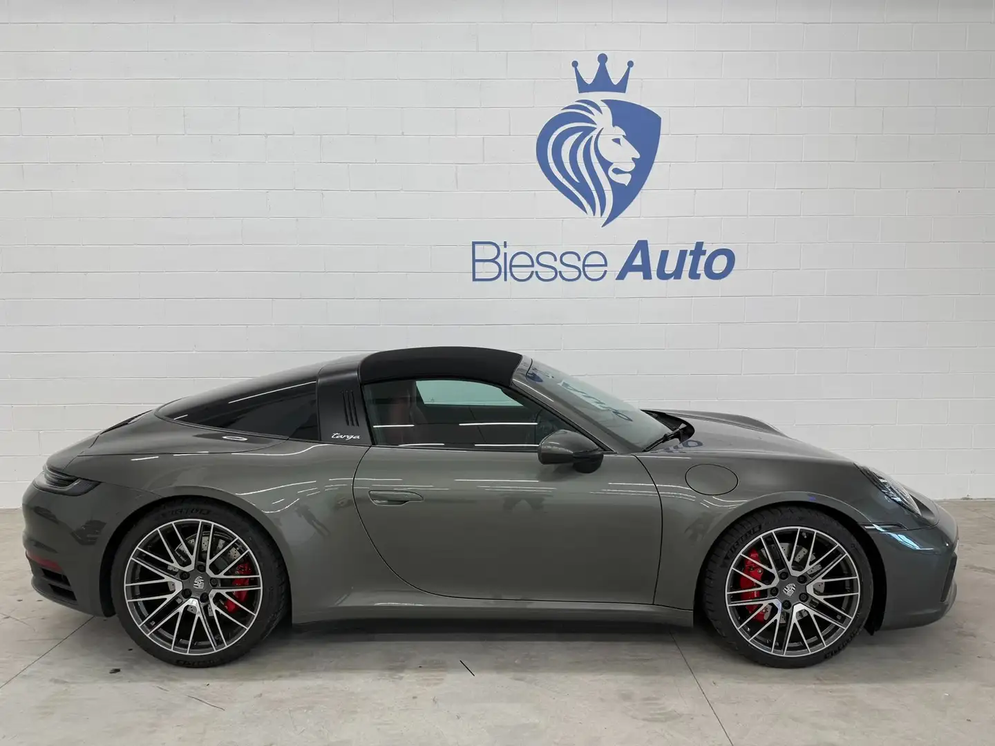 Porsche 992 911 Targa 4S Grigio - 2