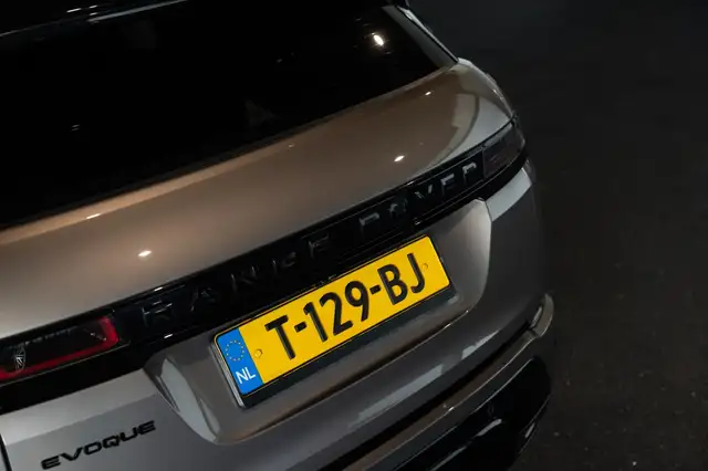 Land Rover Range Rover Evoque view 21