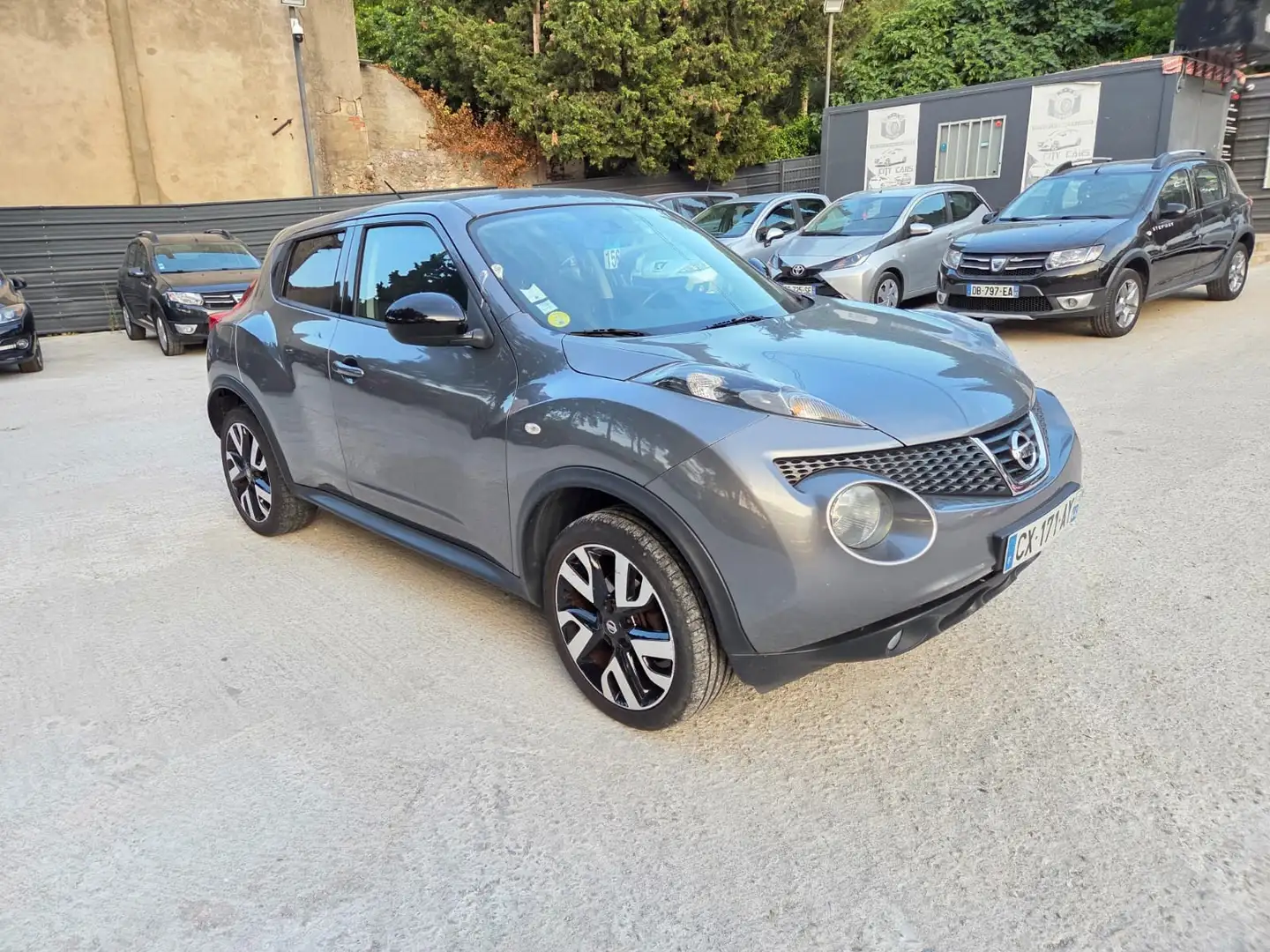 Nissan Juke Connect Edition Gris - 1