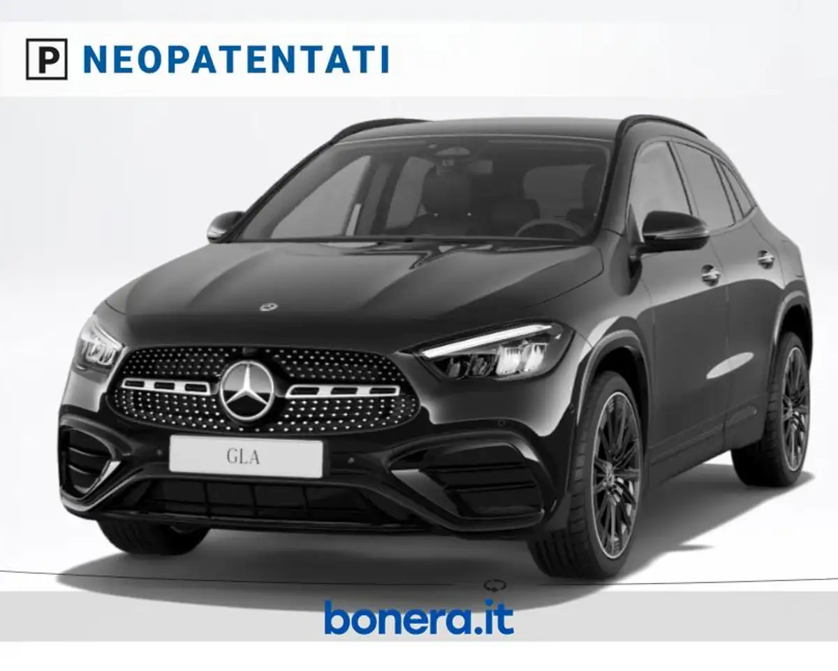 Mercedes-Benz GLA 180 180 AMG Line Extra auto — photo 1 of 7