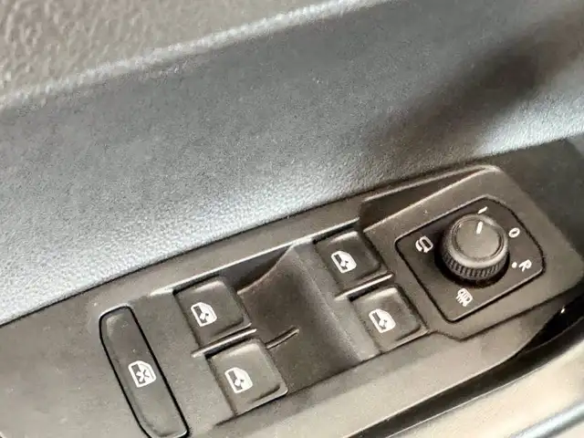 Volkswagen Polo view 19