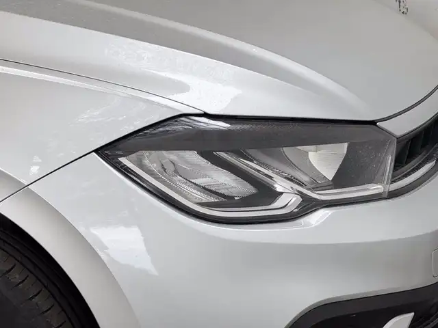 Volkswagen Polo view 13