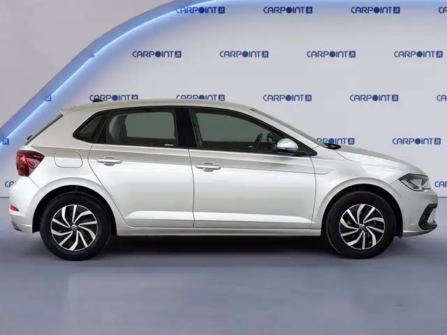 Volkswagen Polo view 6