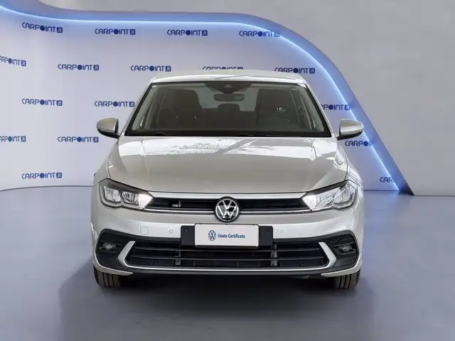 Volkswagen Polo view 3