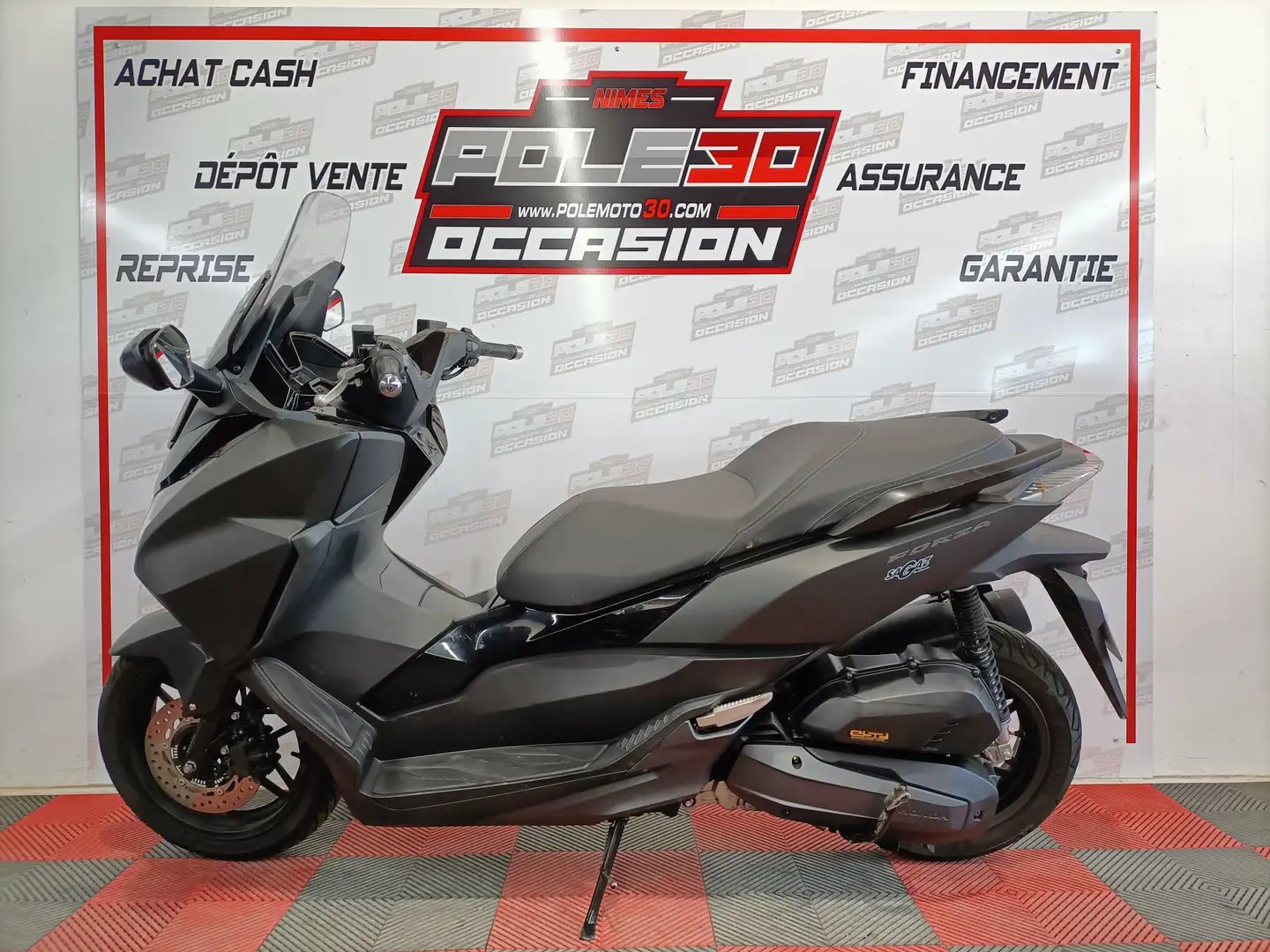 Honda Forza 125 Gris - 2