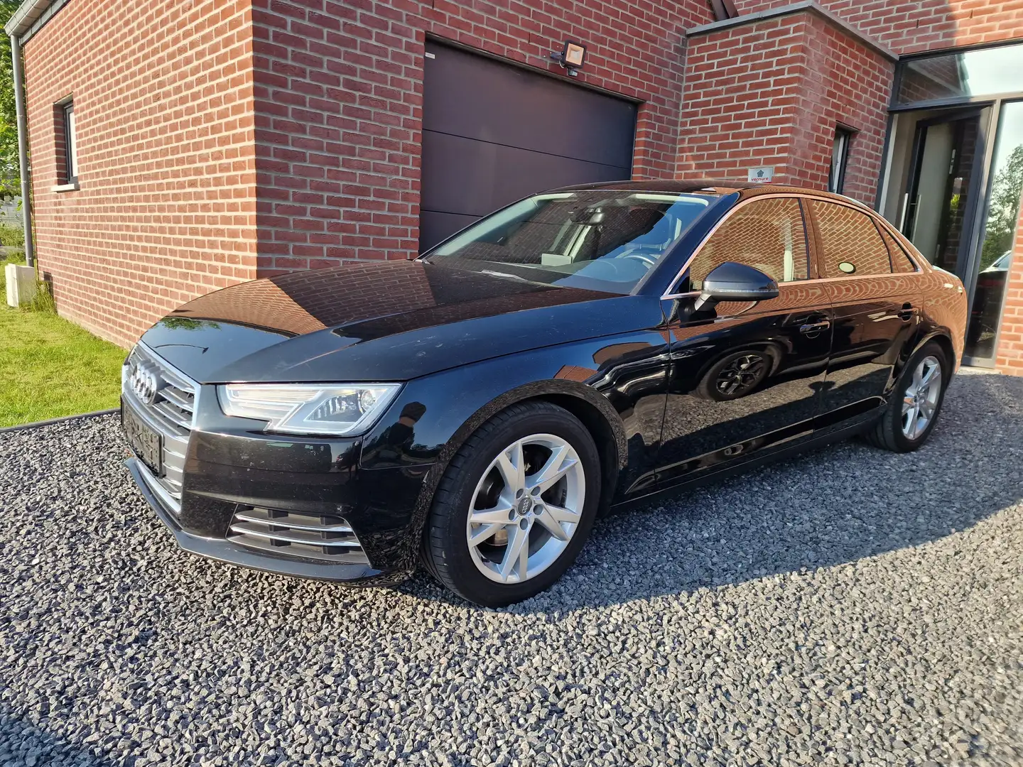 Audi A4 A4 2.0 TDi Design S tronic Noir - 2