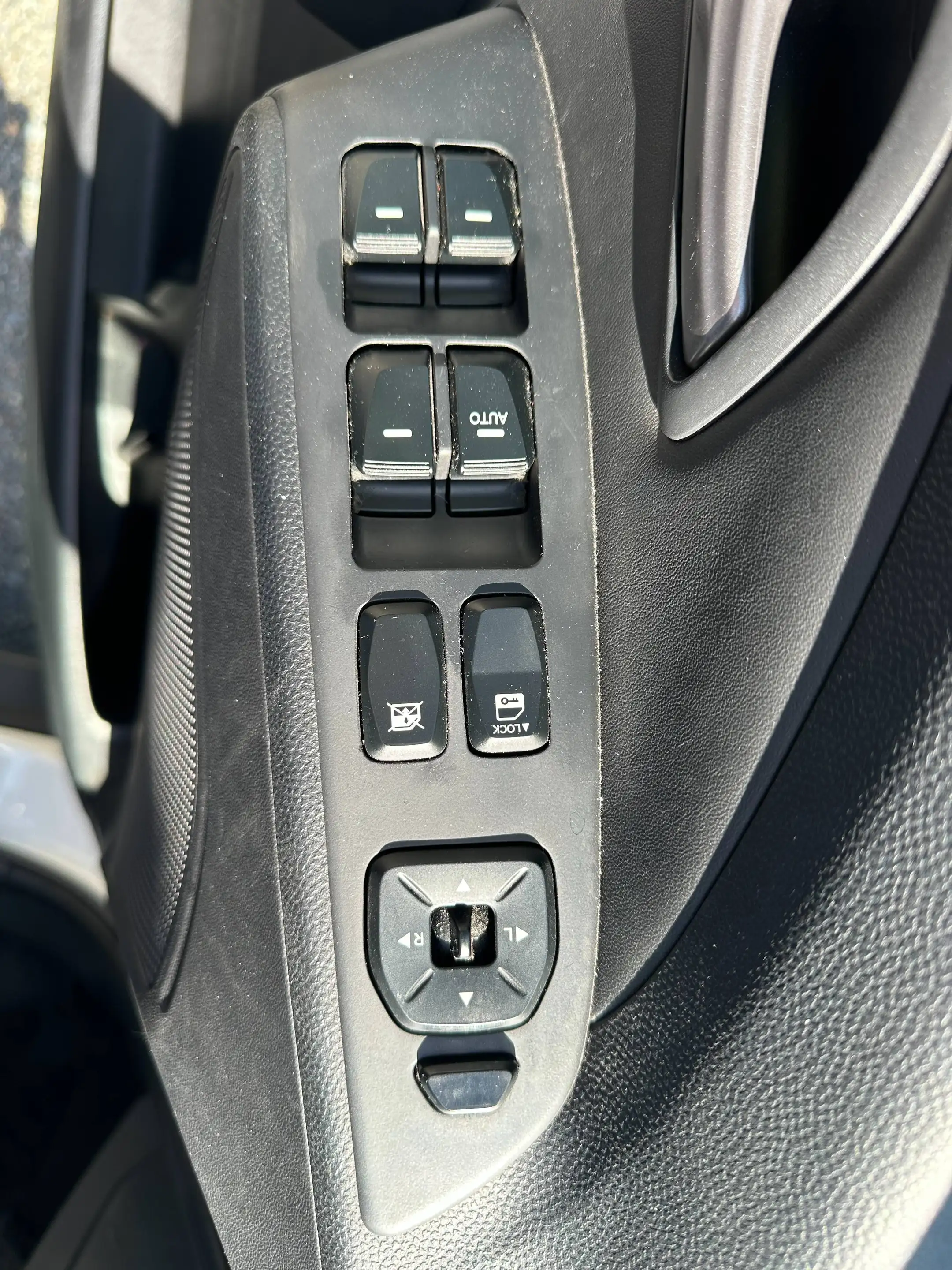 Hyundai iX35 Comfort 2WD Navi Sitzheizung Lenkradheizung — photo 24