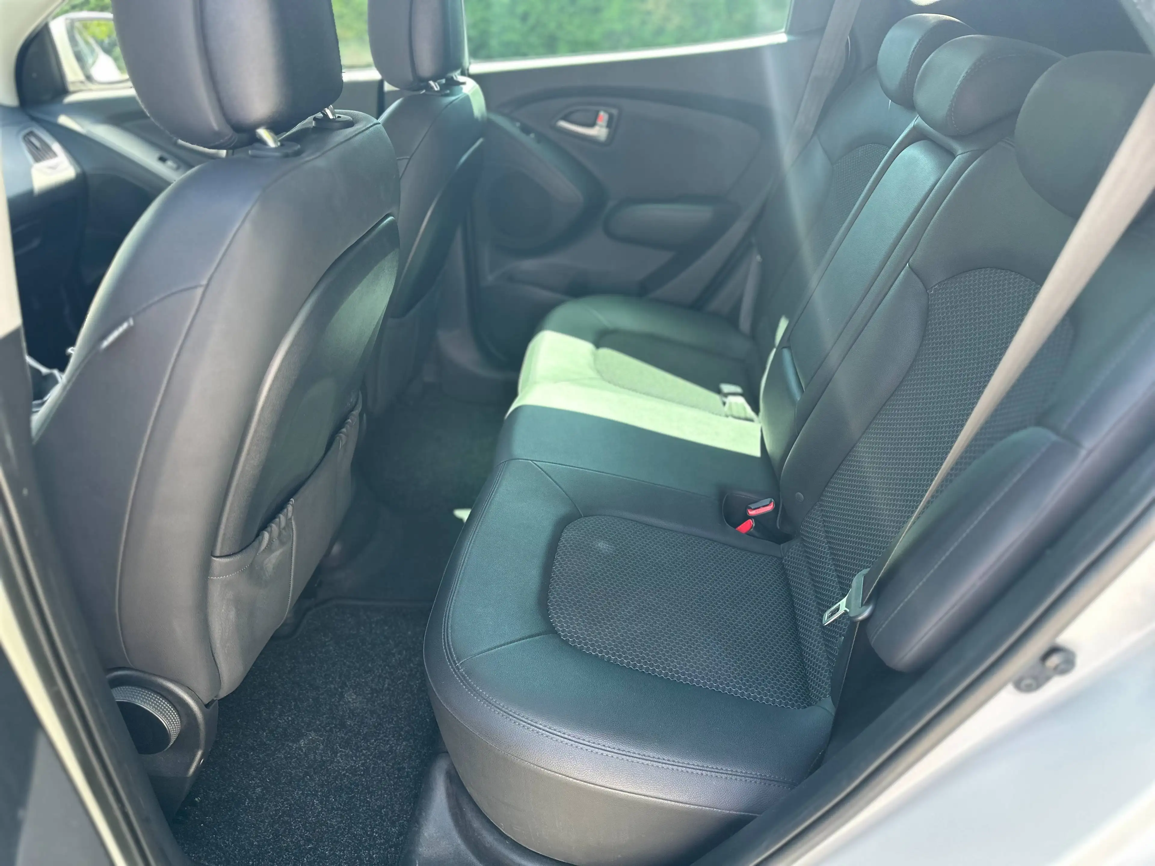 Hyundai iX35 Comfort 2WD Navi Sitzheizung Lenkradheizung — photo 11