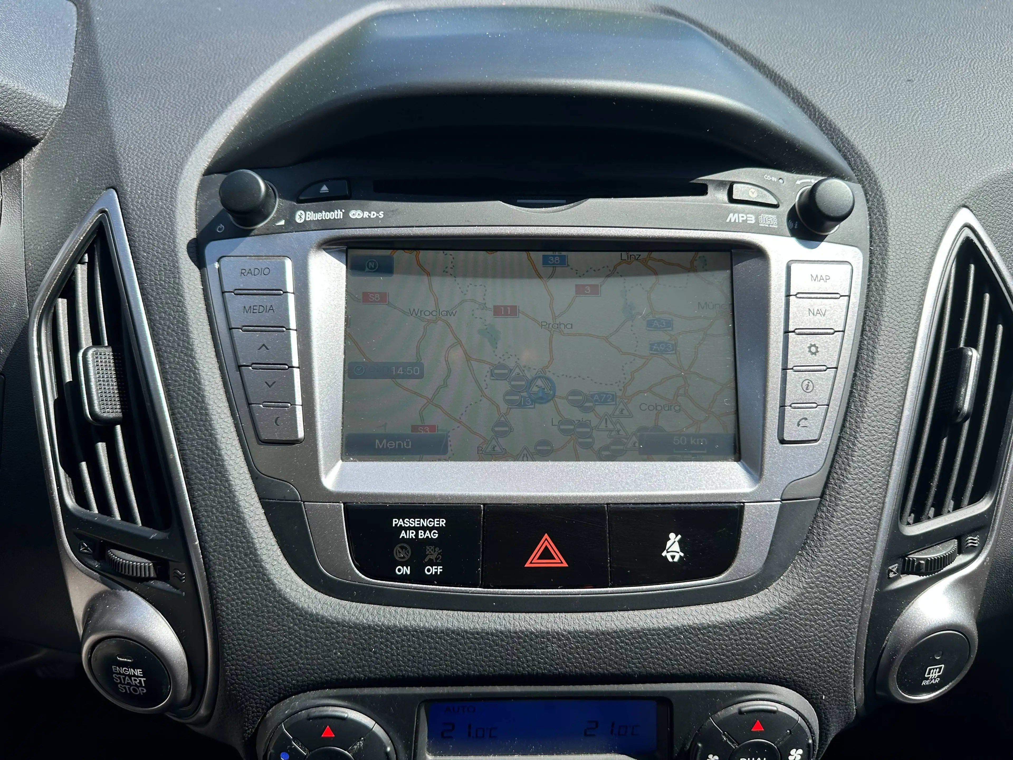 Hyundai iX35 Comfort 2WD Navi Sitzheizung Lenkradheizung — photo 19