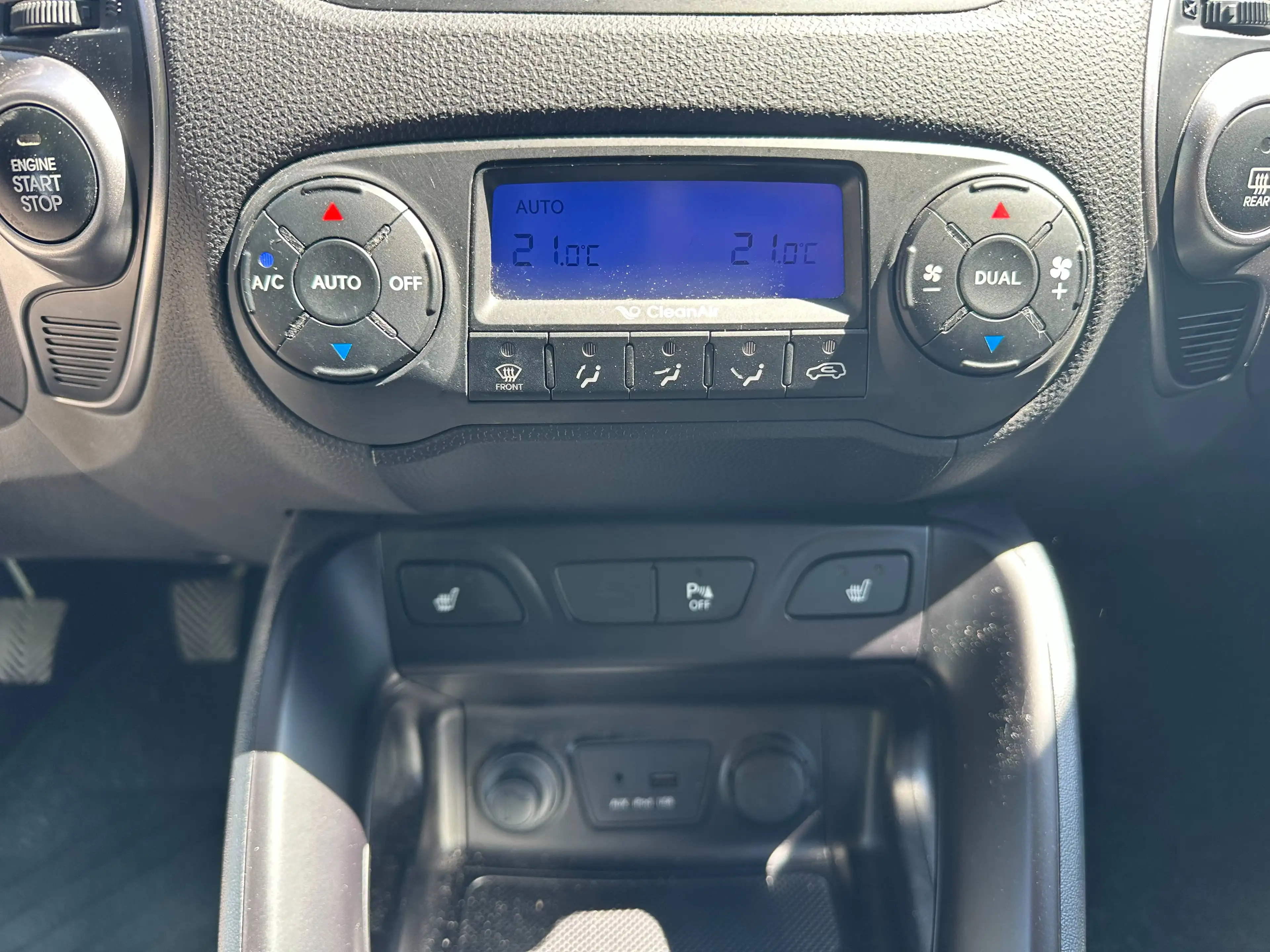 Hyundai iX35 Comfort 2WD Navi Sitzheizung Lenkradheizung — photo 20