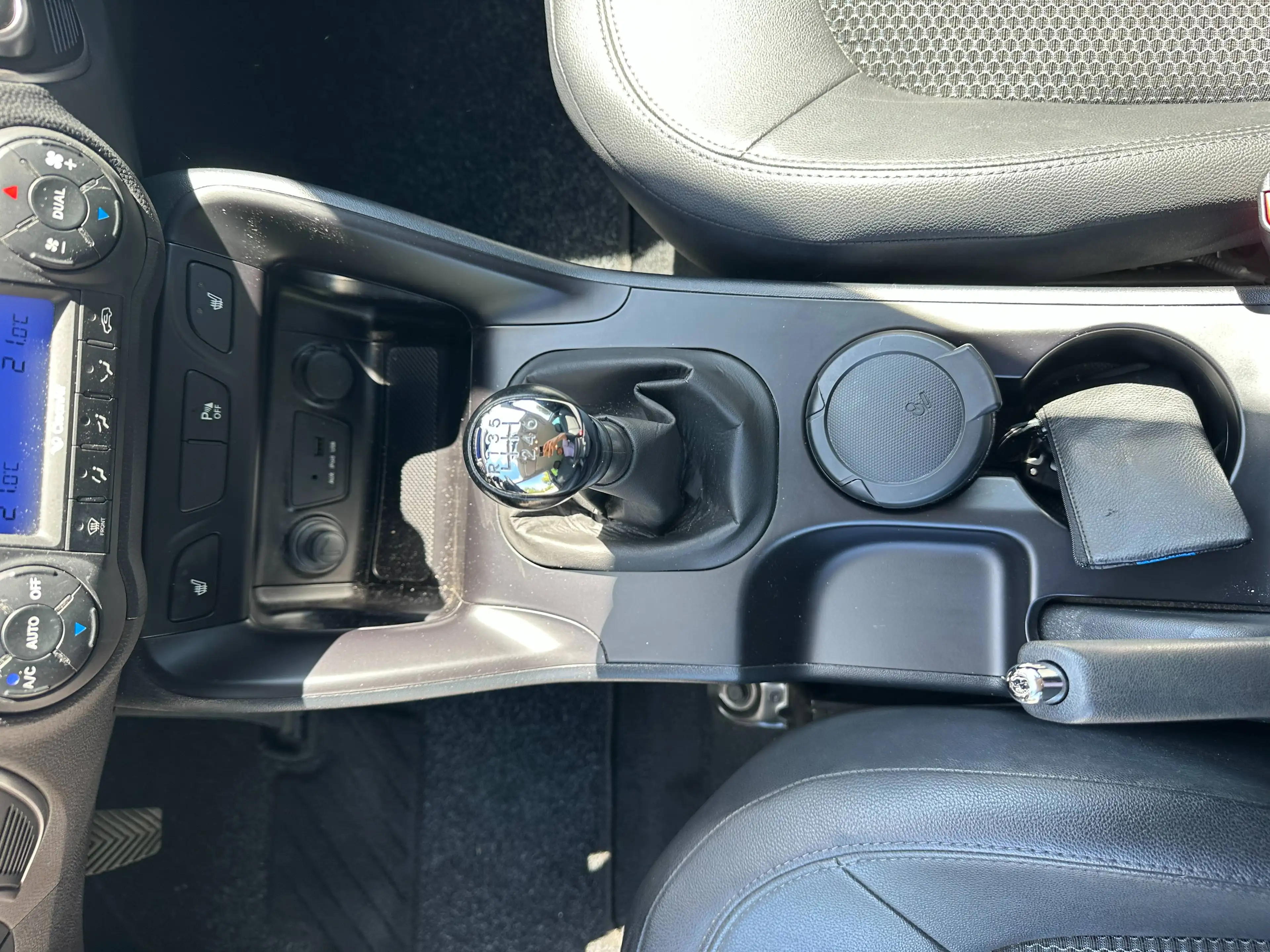 Hyundai iX35 Comfort 2WD Navi Sitzheizung Lenkradheizung — photo 21