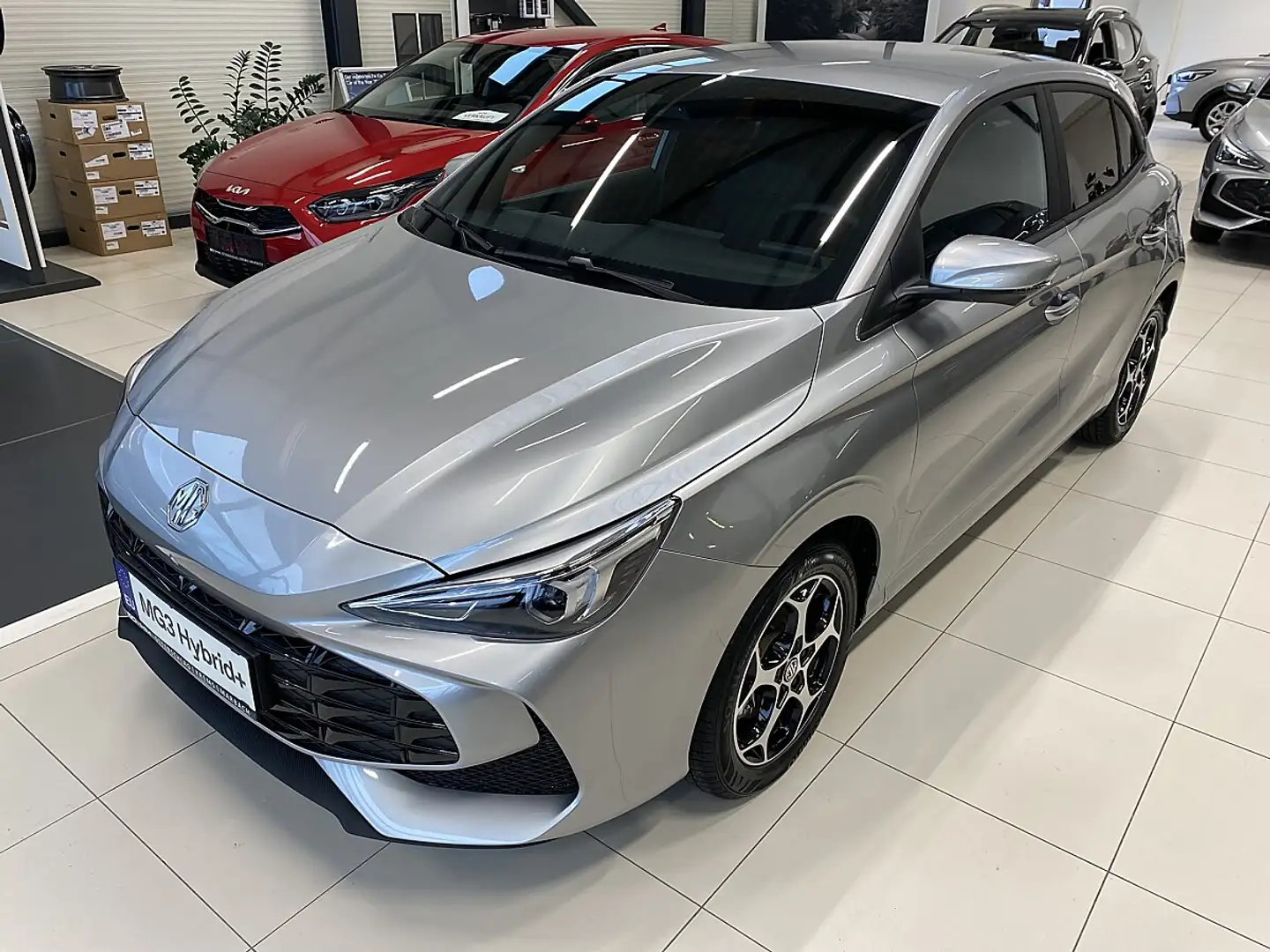MG MG3 1,5 Hybrid+ Luxury Aut. Silber - 1