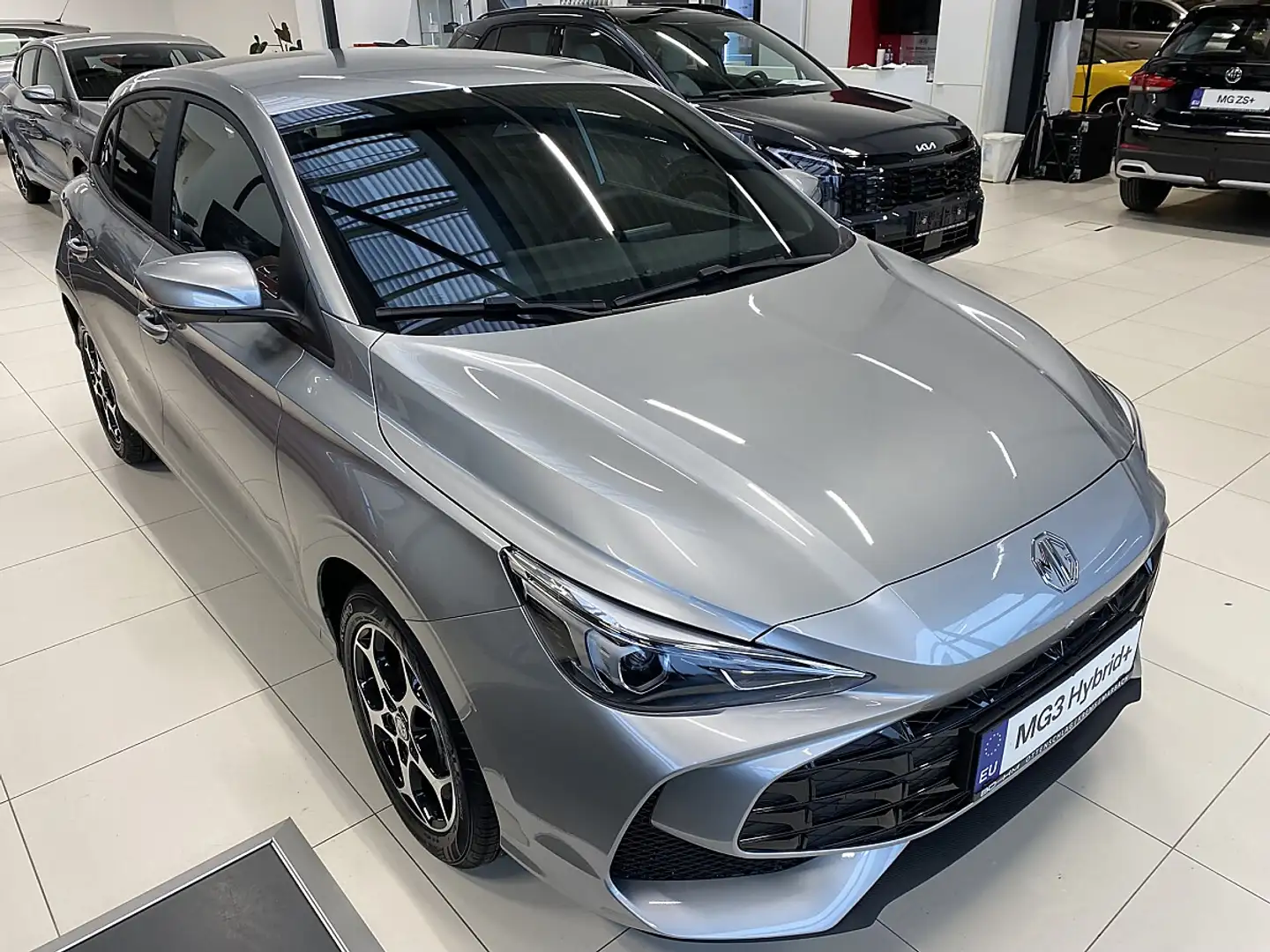 MG MG3 1,5 Hybrid+ Luxury Aut. Silber - 2