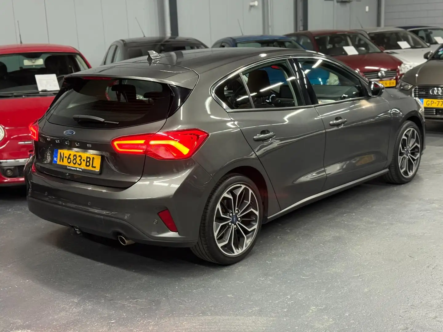 Ford Focus 1.0 EcoBoost ST Line Business APK NAP Nette Staat Gris - 2