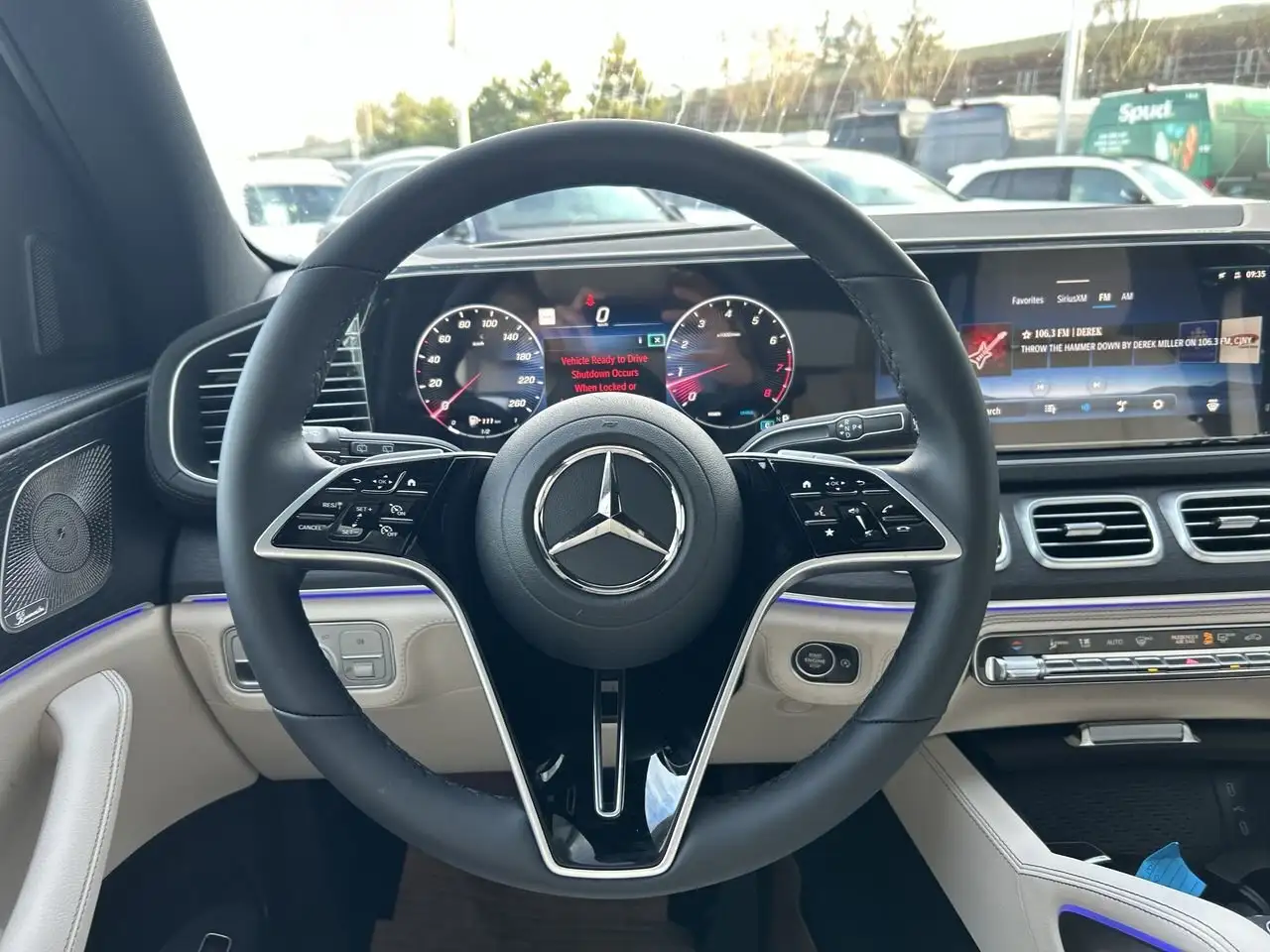 Mercedes-Benz GLE снимка Mercedes-Benz GLE