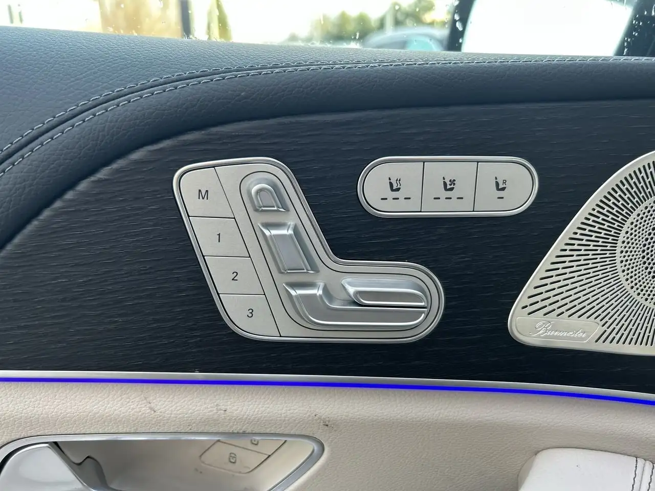 Mercedes-Benz GLE снимка Mercedes-Benz GLE