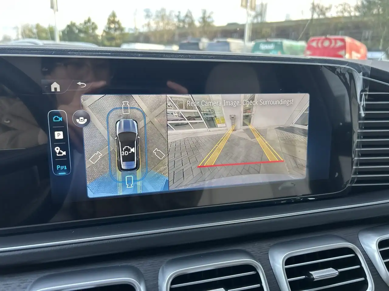 Mercedes-Benz GLE снимка Mercedes-Benz GLE