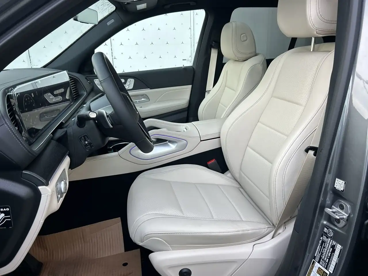 Mercedes-Benz GLE снимка Mercedes-Benz GLE