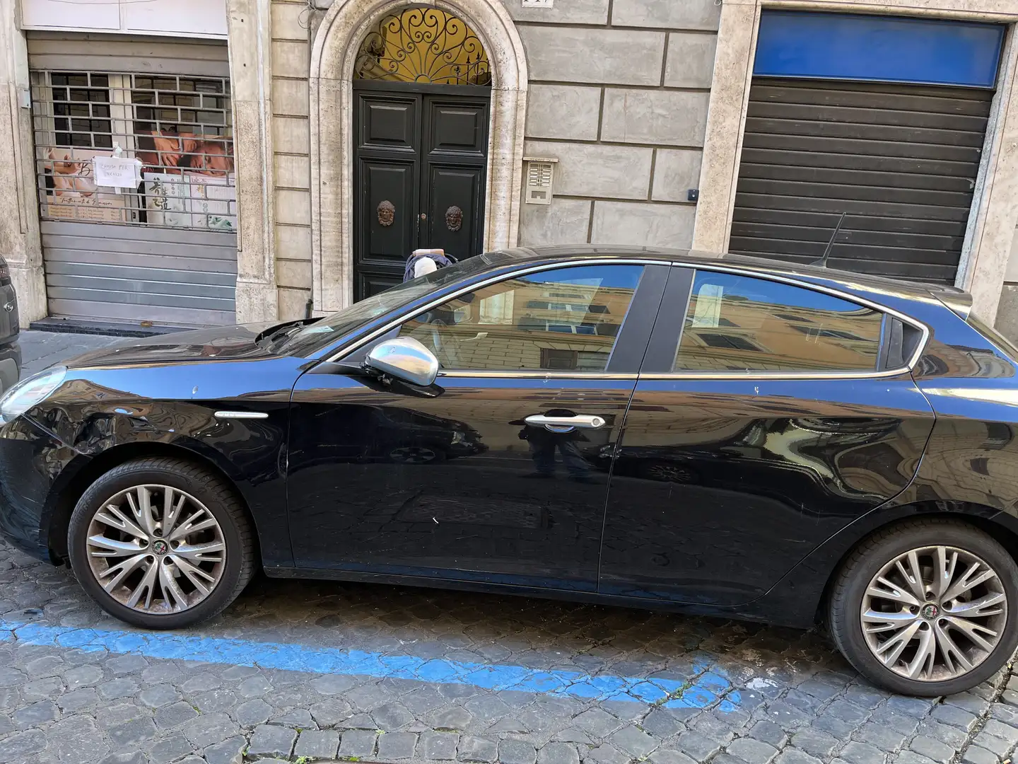 Alfa Romeo Giulietta Giulietta 1.4 t. Distinctive 120cv E6 Nero - 1