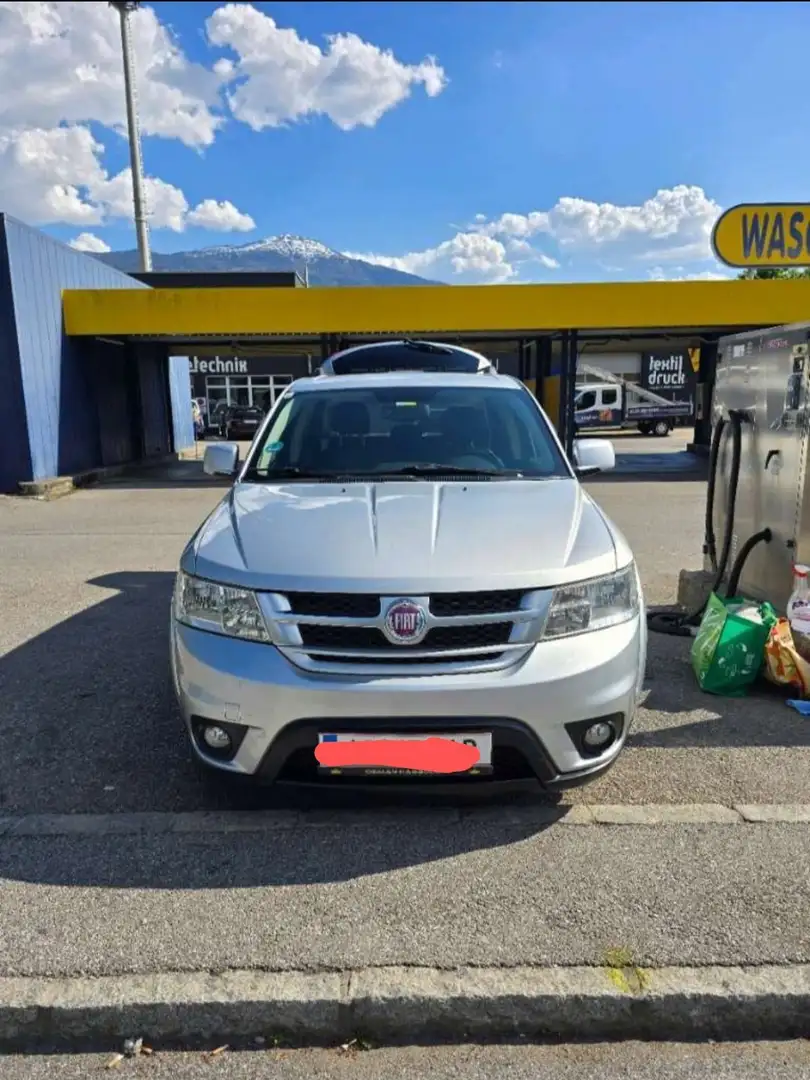 Fiat Freemont Freemont 2,0 Multijet II 140 Argintiu - 2