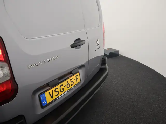 Peugeot Partner view 5