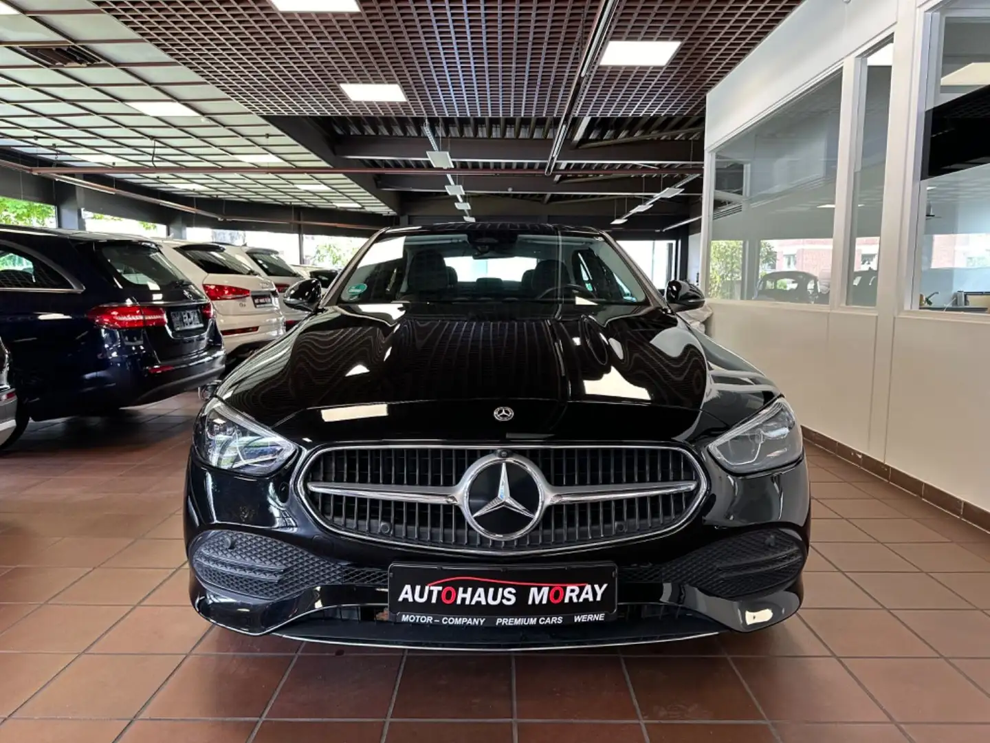 Mercedes-Benz C 200 Lim. 9G-Tronic Avantg., Ambiente,Night, Hybrid Noir - 2