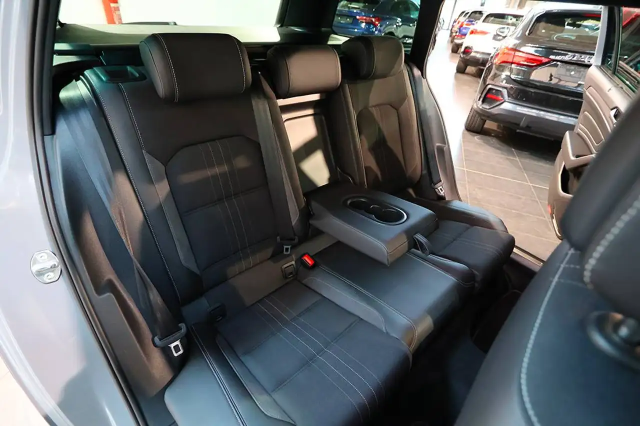 Volkswagen Passat 2.0 TDI 200cv 4Motion DSG SOSPENSIONI/MATRIX/TELECAMERE 360°/DIFFERENZIALE XDS/KEYLESS/BAULE ELETTRICO/CERCHI 19", миниатюра 19