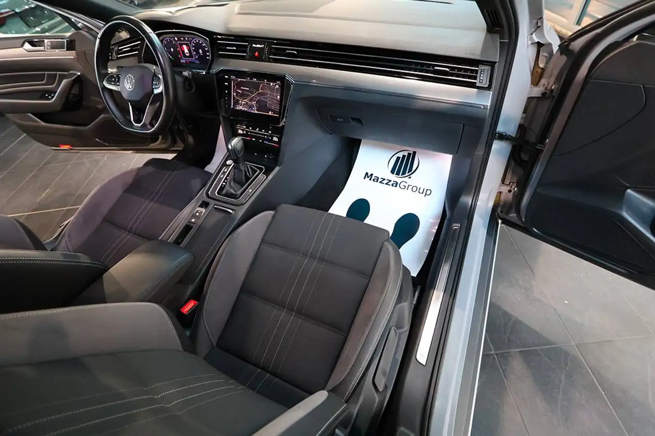 Volkswagen Passat 2.0 TDI 200cv 4Motion DSG SOSPENSIONI/MATRIX/TELECAMERE 360°/DIFFERENZIALE XDS/KEYLESS/BAULE ELETTRICO/CERCHI 19", миниатюра 15