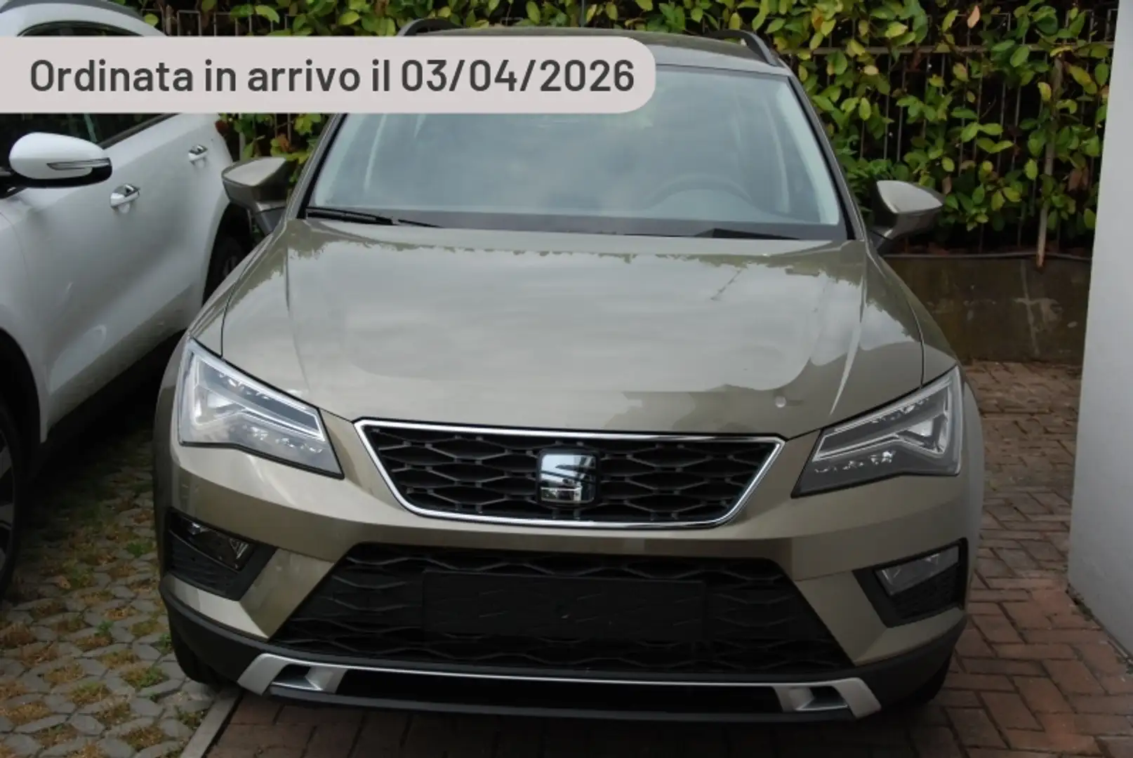 SEAT Ateca 1.5 EcoTSI DSG Black Edition Argento - 2