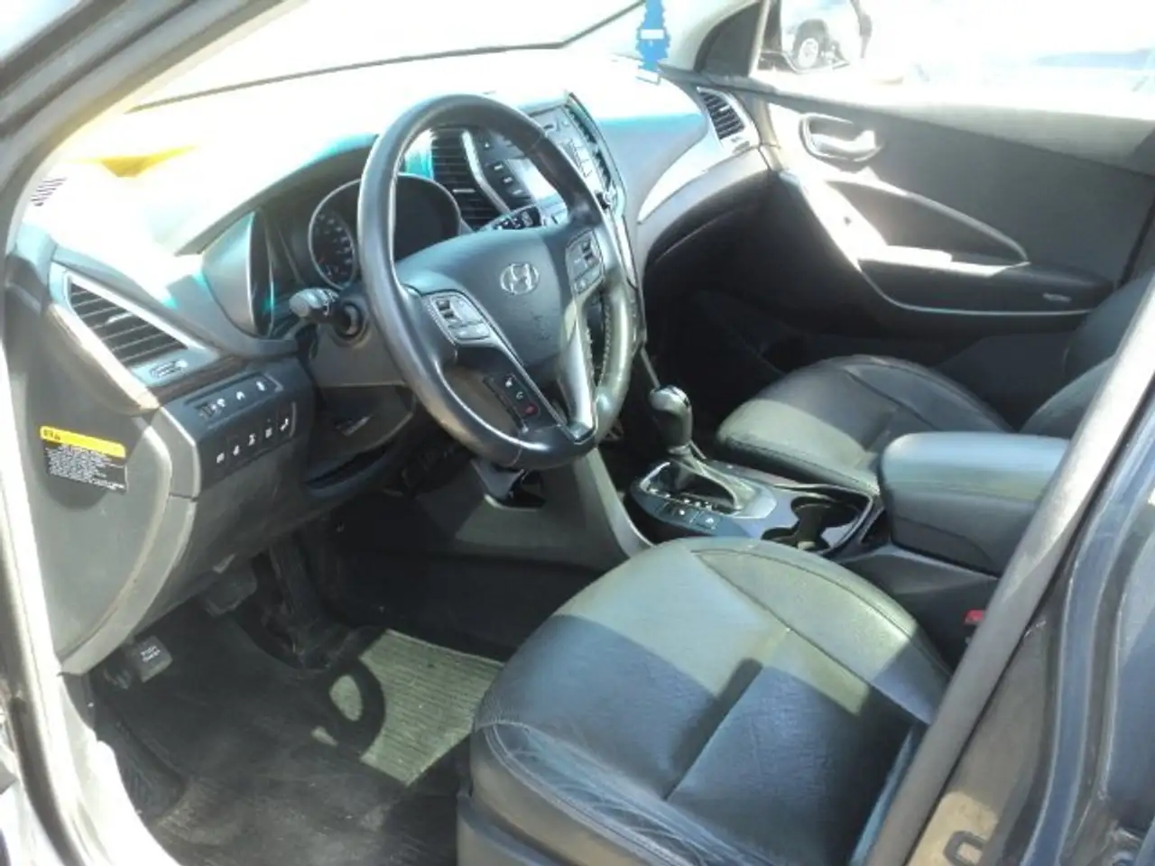 Hyundai SANTA FE photo Hyundai SANTA FE