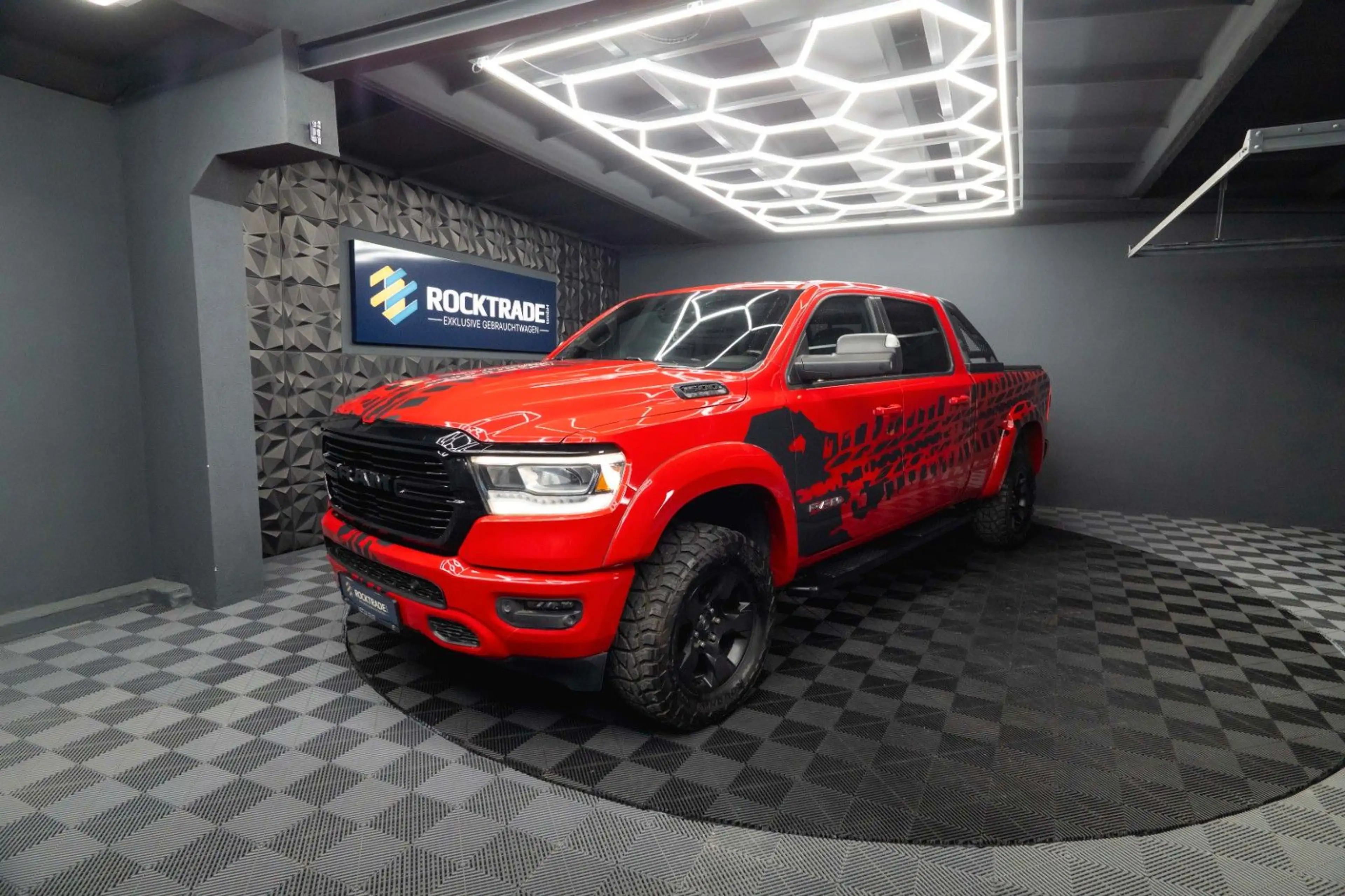 Dodge RAM 5.7 V8 HEMI 4x4 OFFROAD LONGBED AXLE LOCK — photo 11