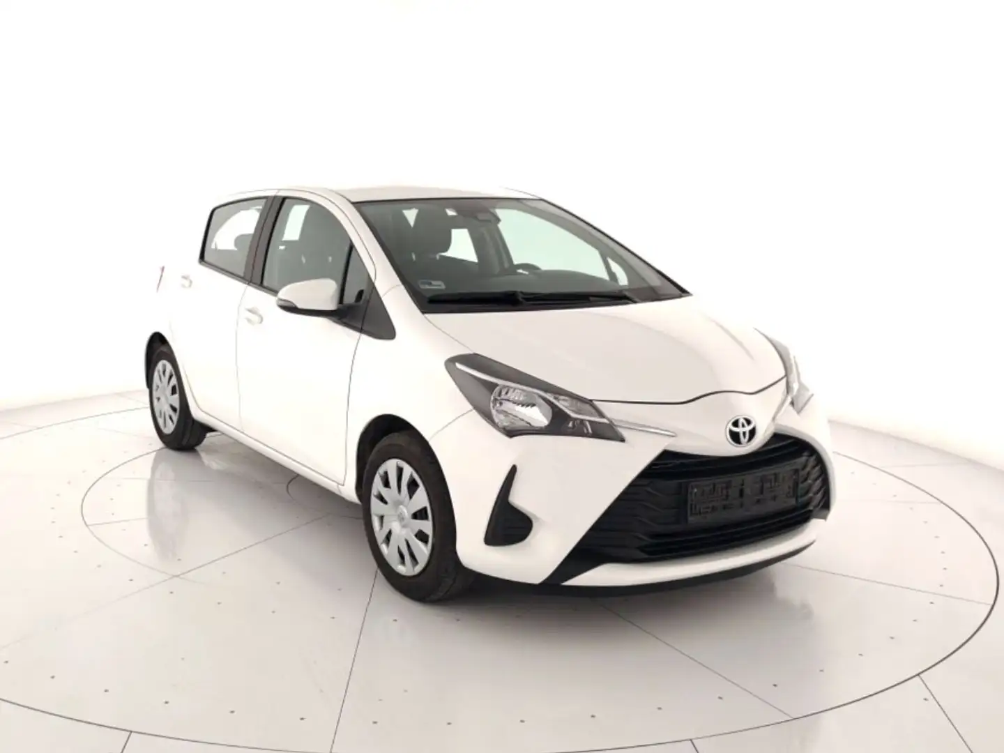 Toyota Yaris 1.5 Active White - 1