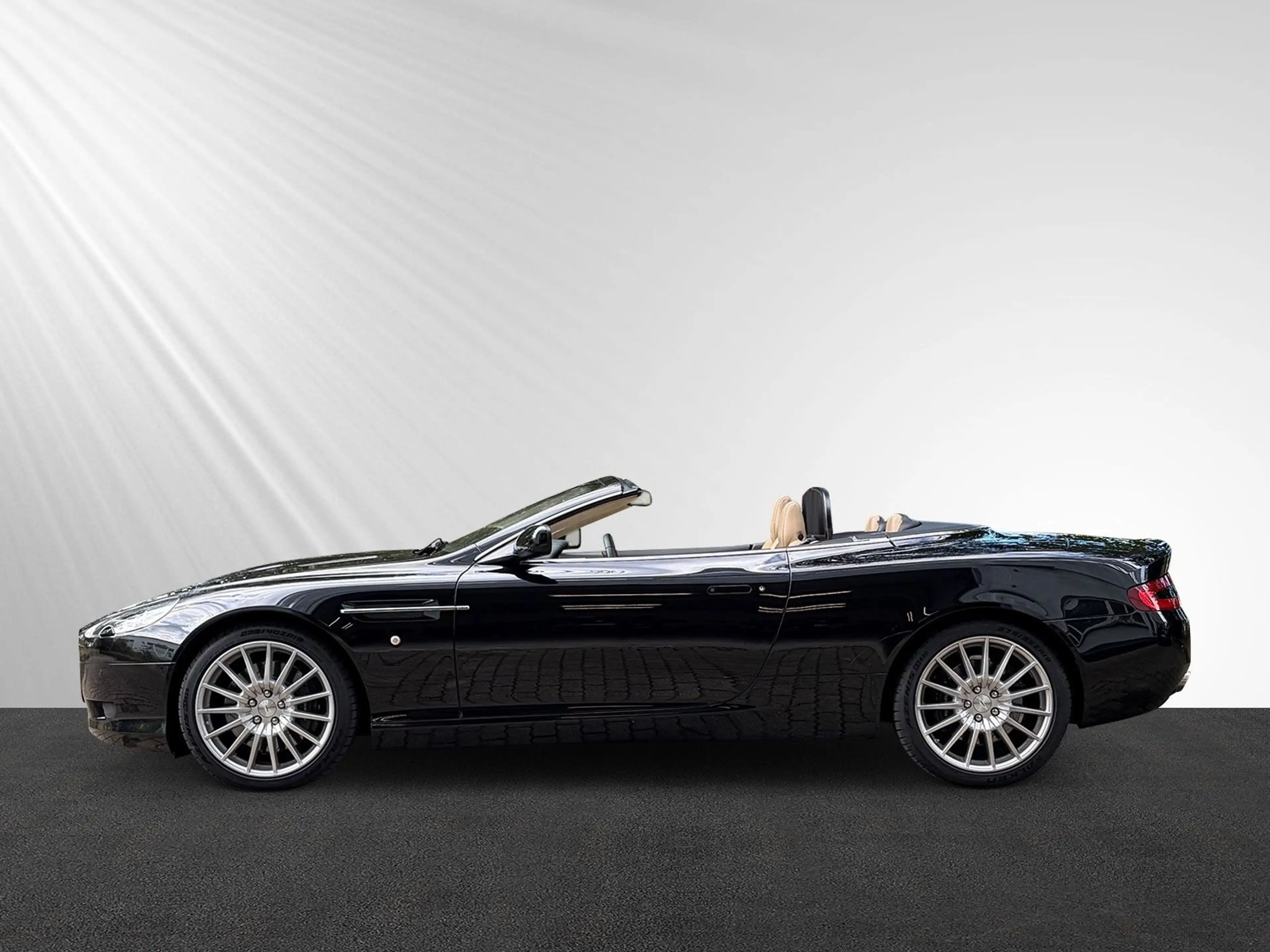 Aston Martin DB9 Volante 6.0 Touchtronic/BRD/Großer Service — photo 2