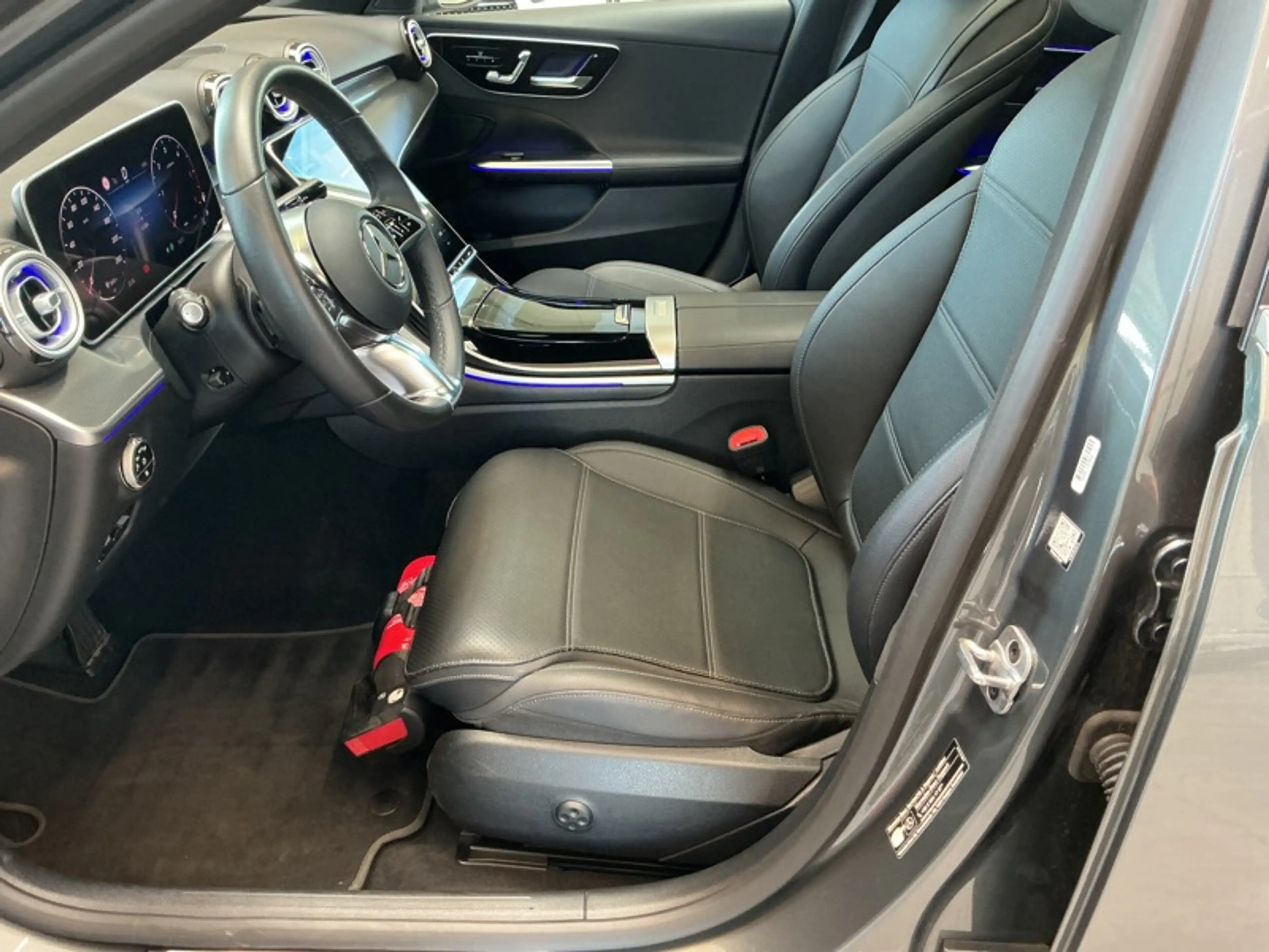Mercedes-Benz C 200 d Break Luxury Line Pano — photo 9