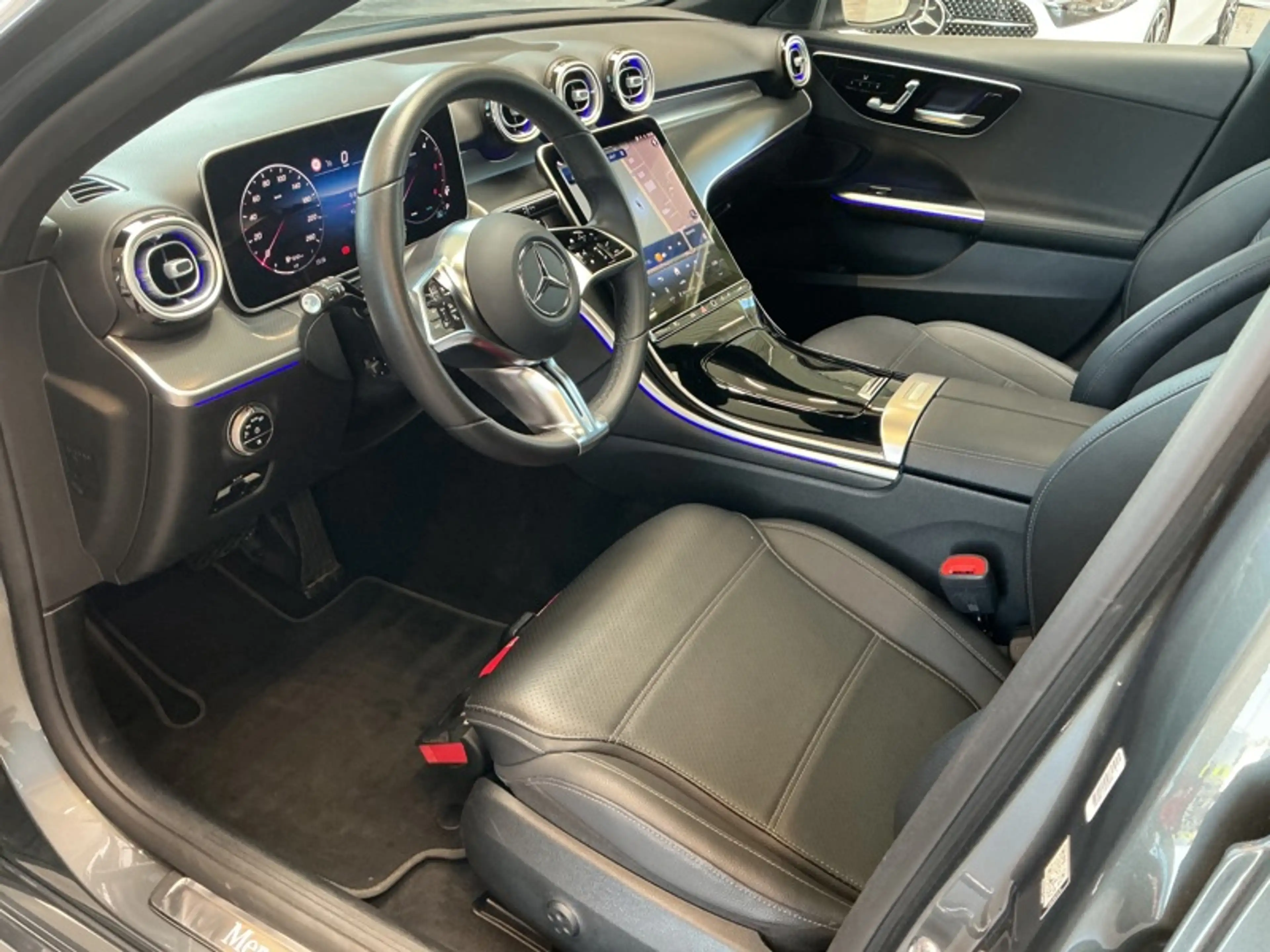 Mercedes-Benz C 200 d Break Luxury Line Pano — photo 8