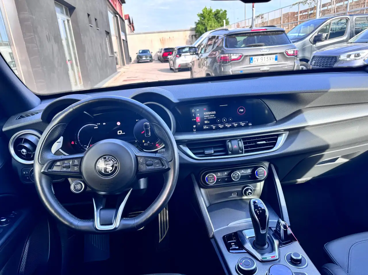 Alfa Romeo Stelvio 2025 — фото 14