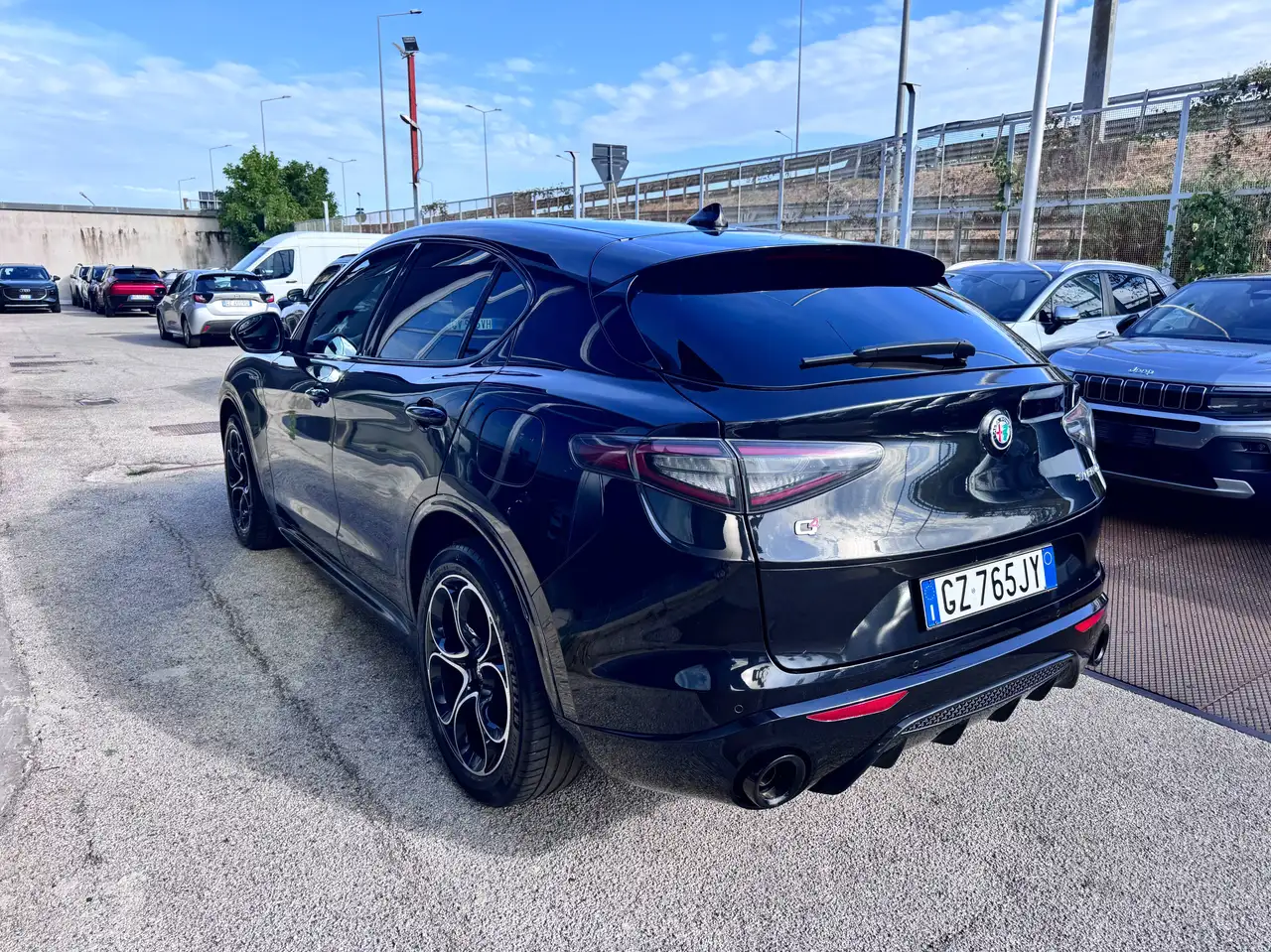Alfa Romeo Stelvio 2025 — фото 7