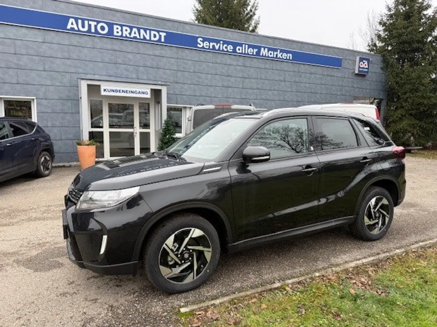 Suzuki Vitara Vitara 1,5 Hybrid ALLGRIP 6AGS flash Schwarz - 1