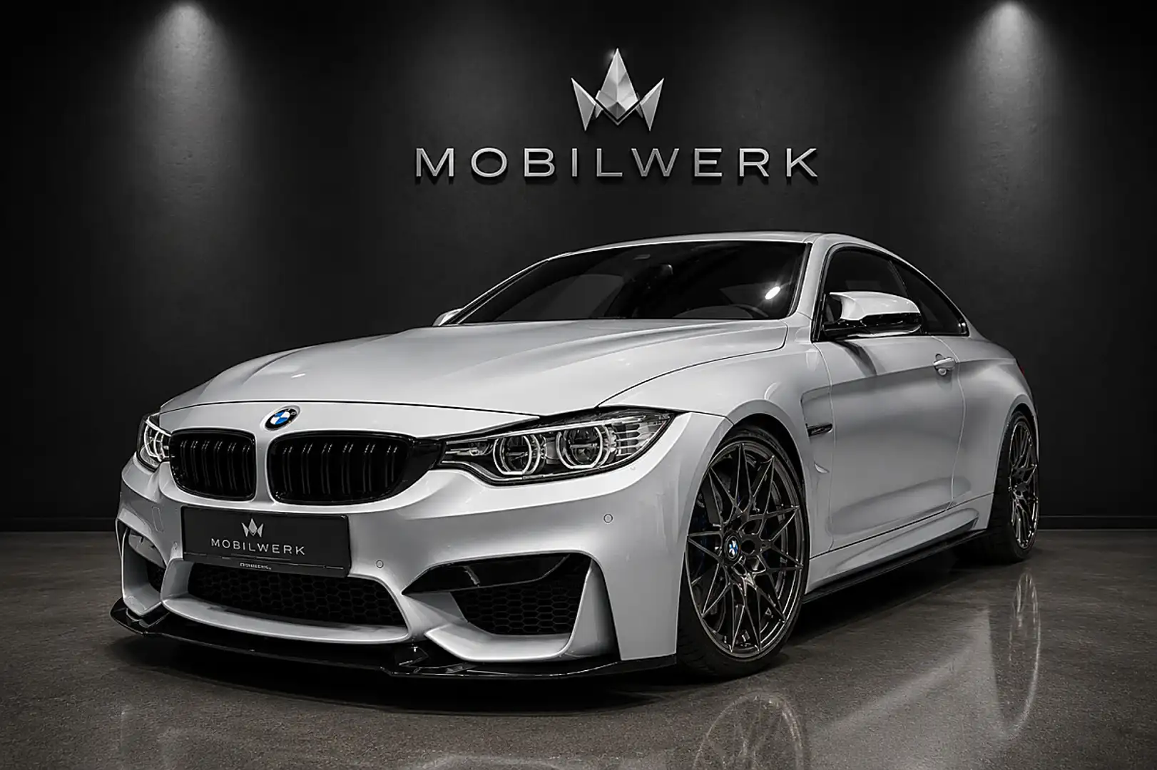 BMW M4 - Competition Silber - 1