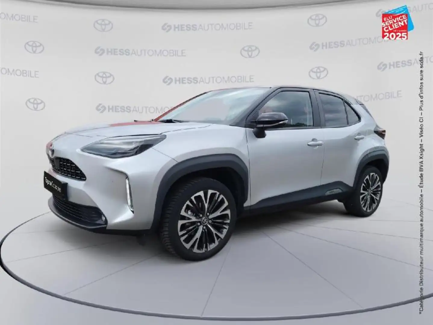Toyota Yaris Cross 116h Collection MY22 Siege chauf GPS Gris - 1