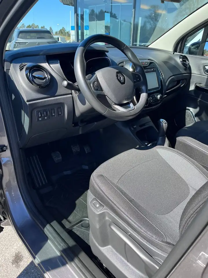 Renault Captur — photo 4