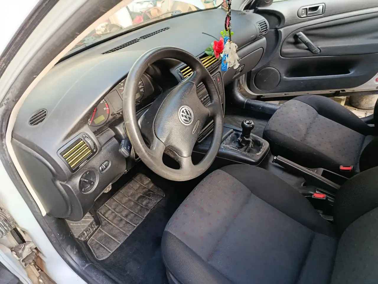 Volkswagen Passat Variant 1.6, foto 12