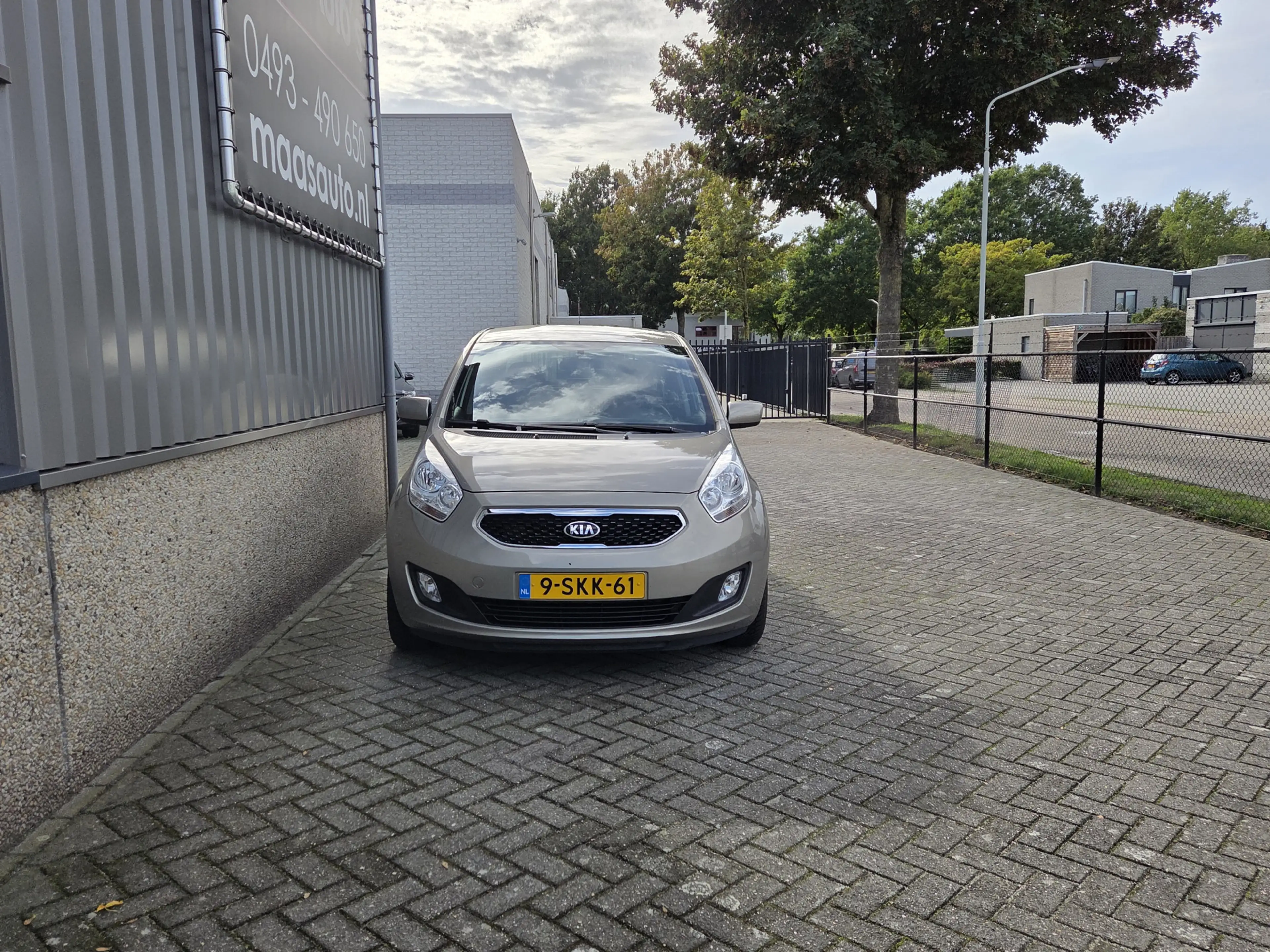Kia Venga 1.6 CVVT Anniversary automaat hoge-instap 1e eigen — photo 2