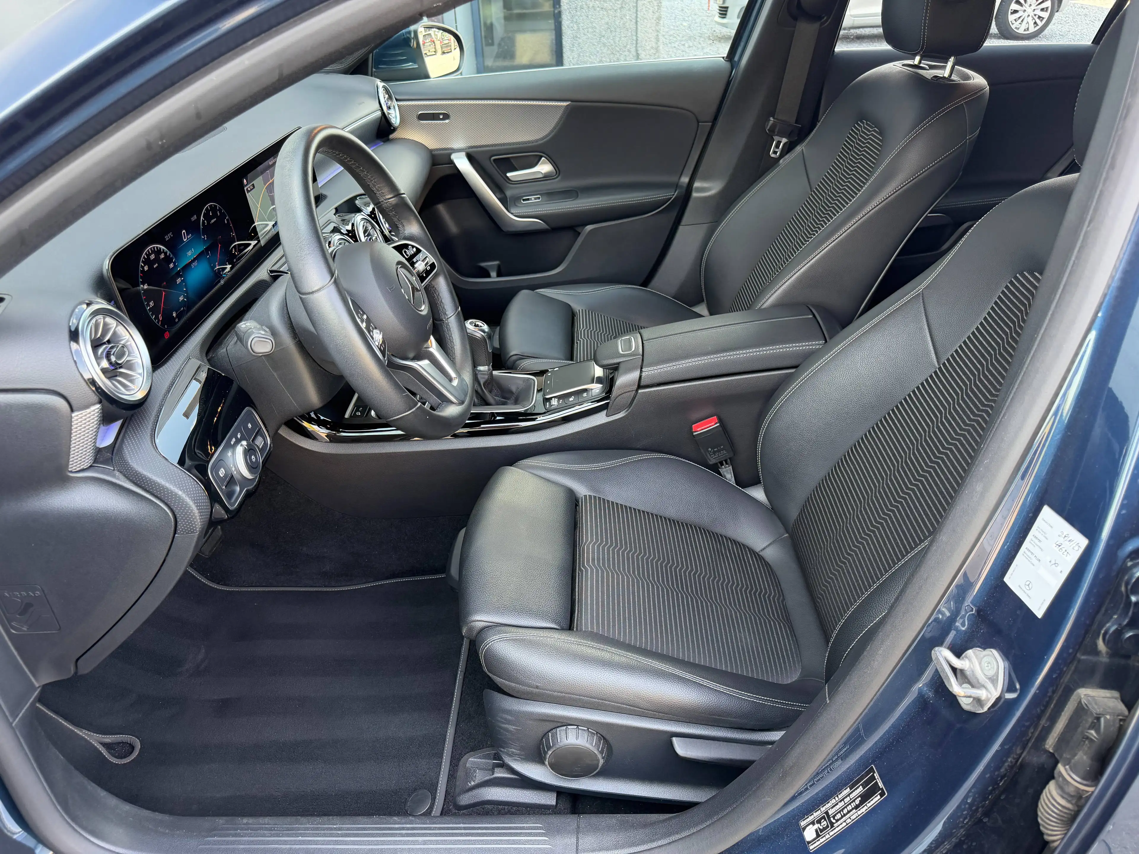 Mercedes-Benz A 180 A 180 Business Solution (EU6AP) — photo 10