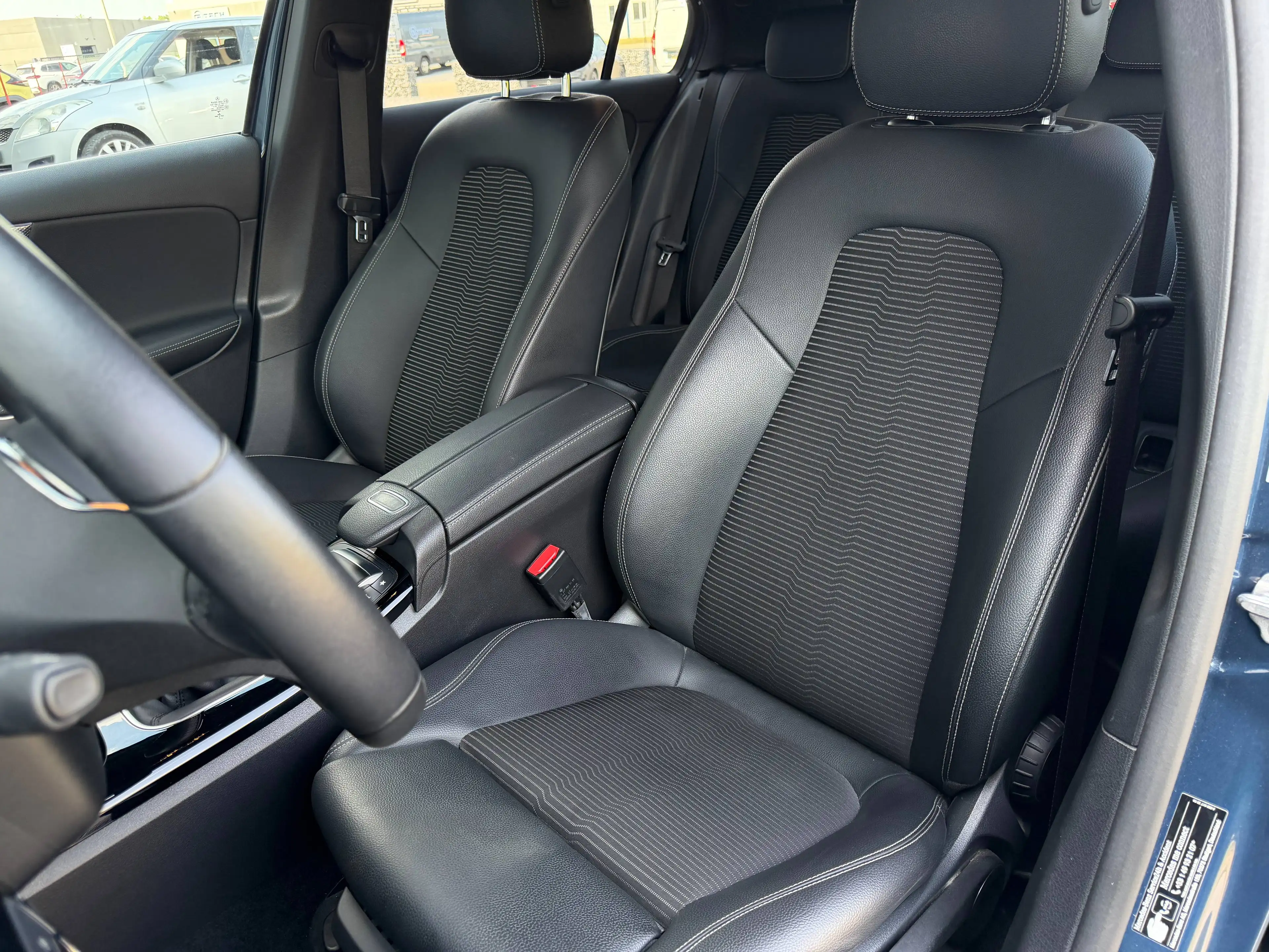 Mercedes-Benz A 180 A 180 Business Solution (EU6AP) — photo 9