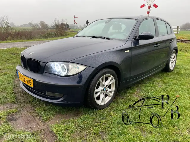 BMW 118 1-serie 118i Business Line LEER AIRCO CRUISE VASTE