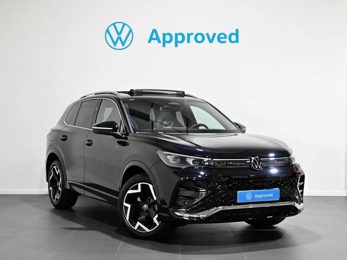 Volkswagen Tiguan 2.0TDI DSG R-Line 110kW Zwart - 1