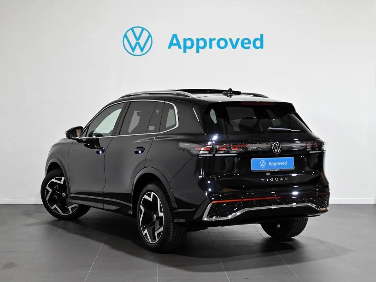 Volkswagen Tiguan 2.0TDI DSG R-Line 110kW Negro - 2