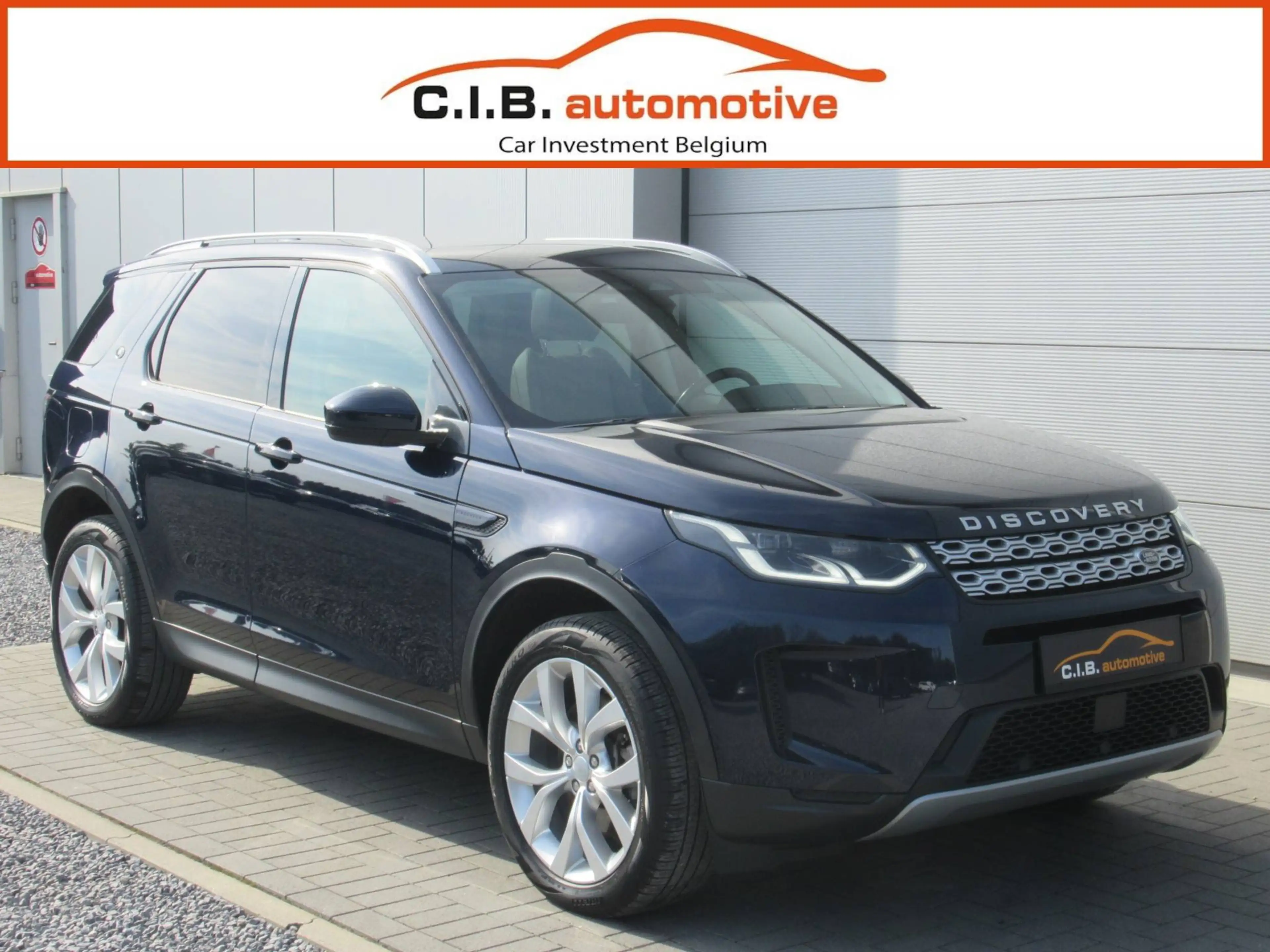 Land Rover Discovery Sport SE P300e / € 16.520 netto / Pano / Leder / Navi / ...