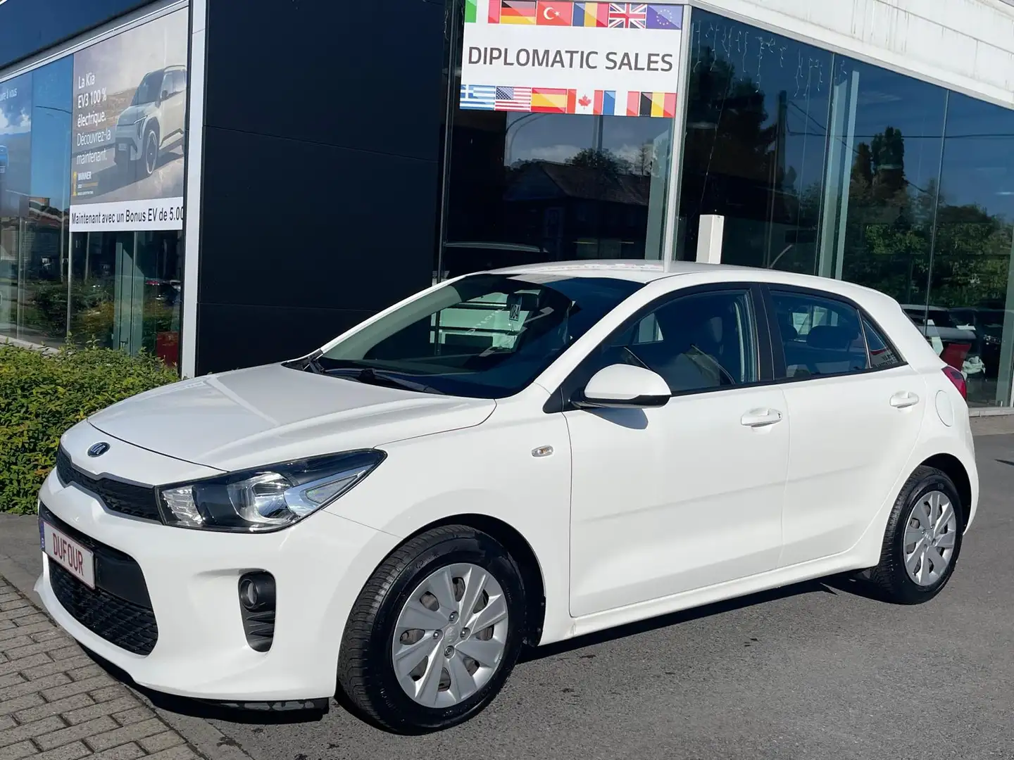 Kia Rio EASY 1.2 Blanc - 1